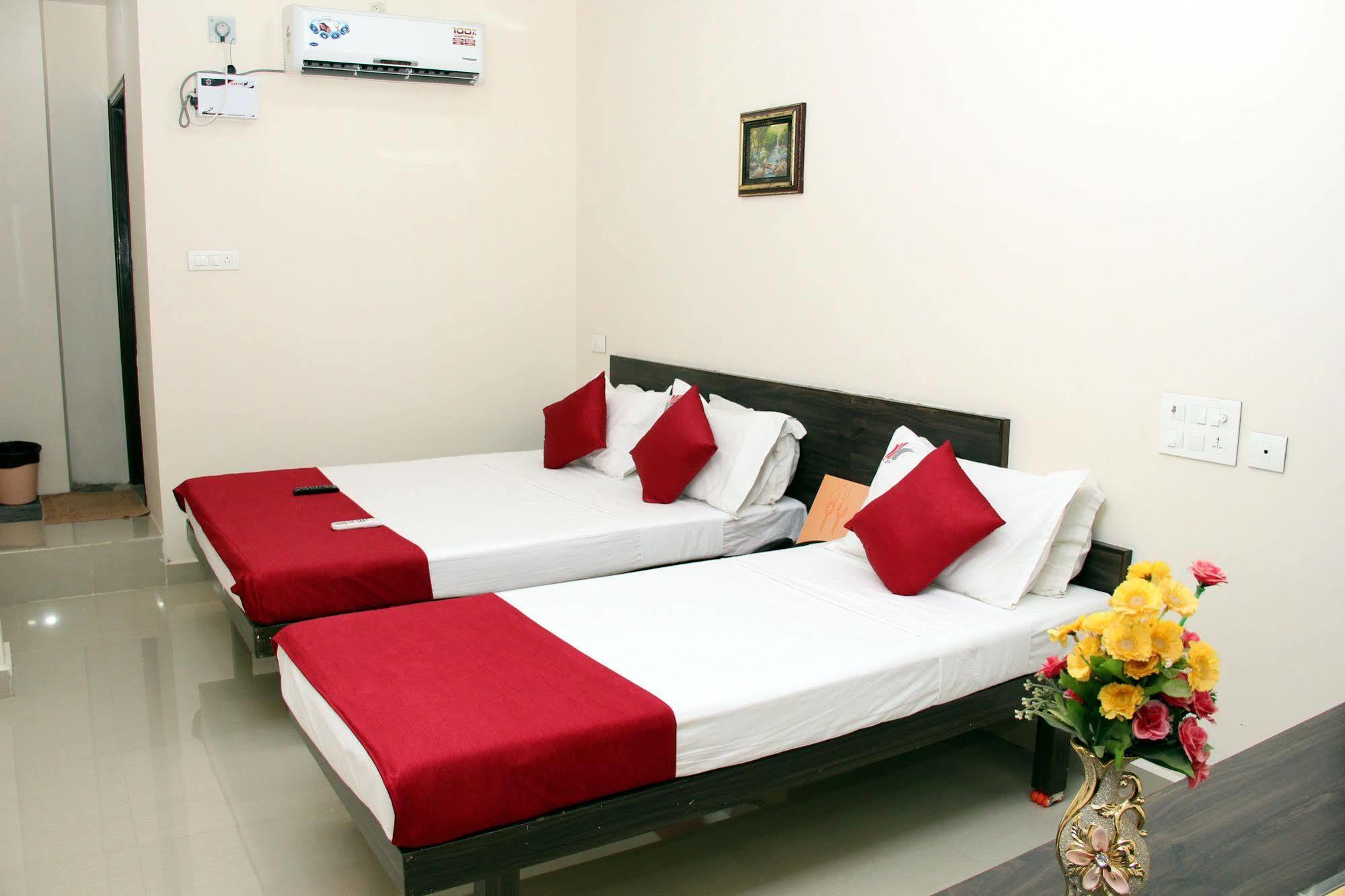 Kek Accommodation Chennai Exterior foto