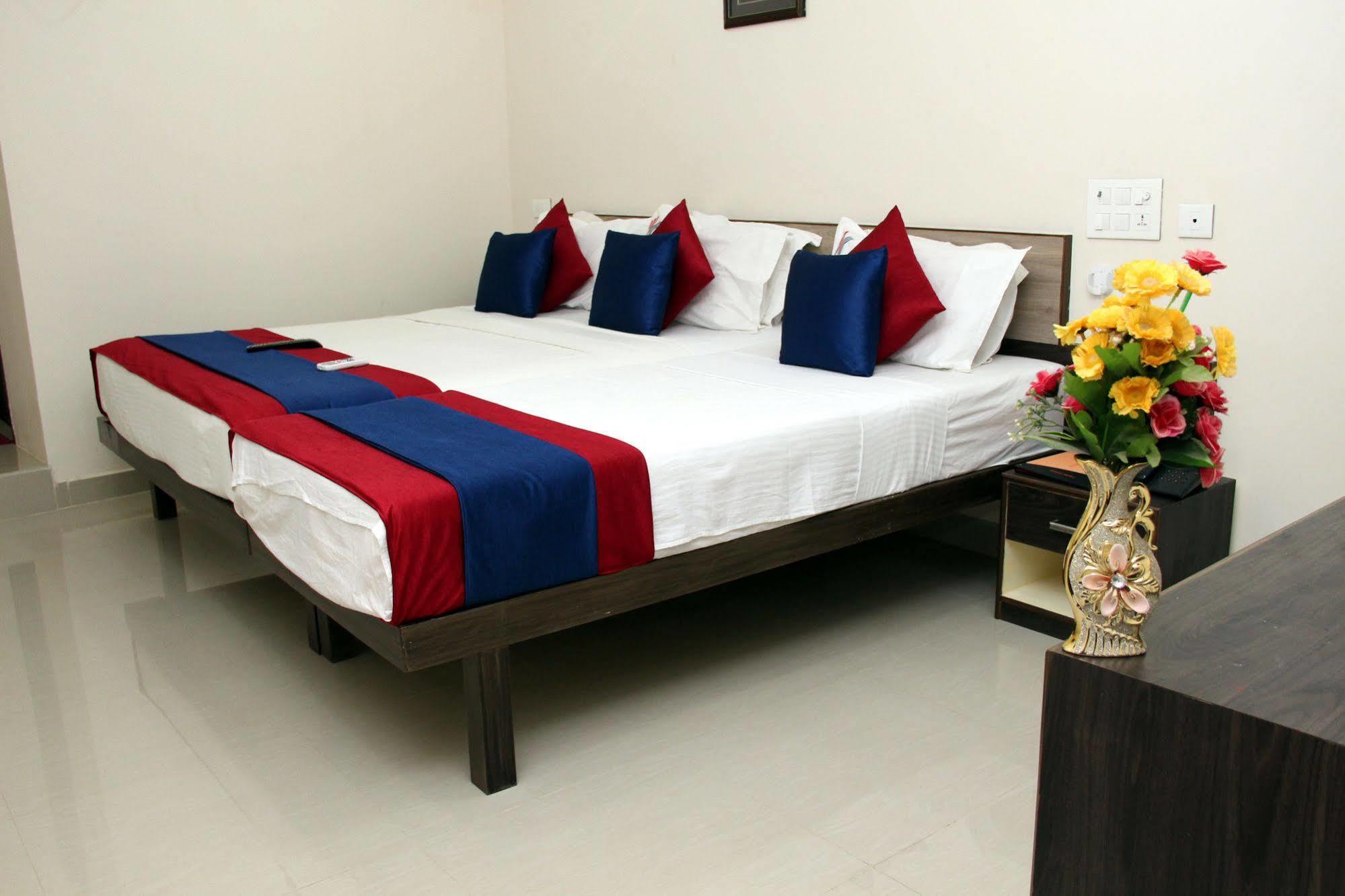 Kek Accommodation Chennai Exterior foto